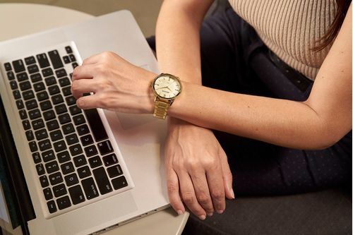 Relógio Feminino Casual Dourado