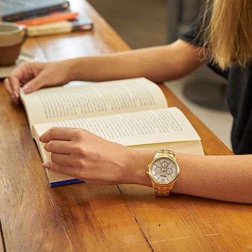 Relógio Feminino Multifunção Visor Branco Dourado