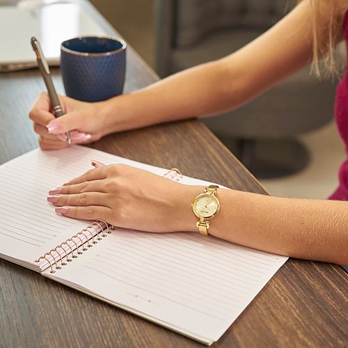 Relógio Feminino Clássico Troca Pulseira Couro Dourado