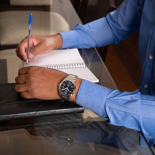 Relógio Masculino Prata Com Calendário e Visor Azul