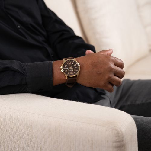 Relógio Masculino Silicone e Pespontos Dourado