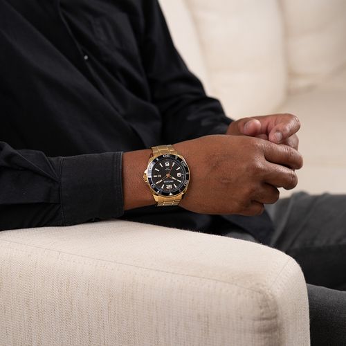 Relógio Masculino Aço Dourado Com Mostrador Preto