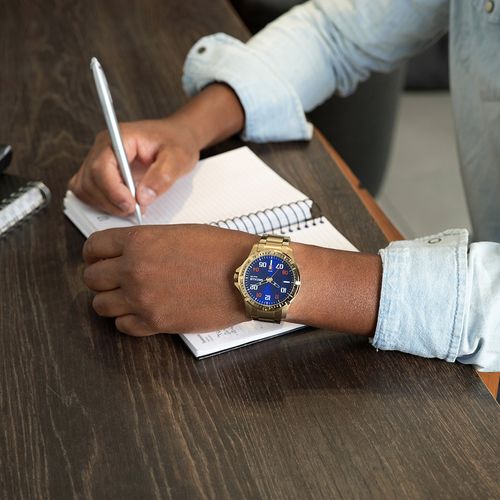 Relógio Masculino Aço Dourado Calendário e Mostrador Azul