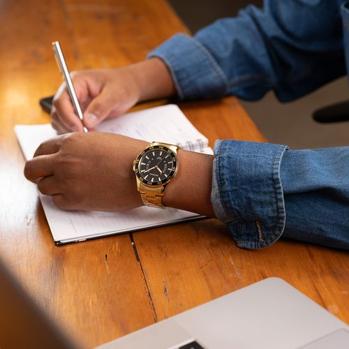 Relógio Masculino Aço Dourado Calendário