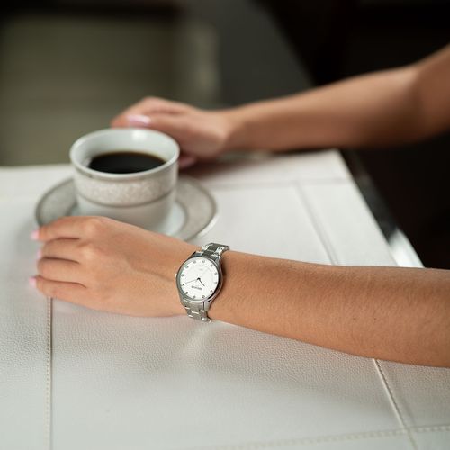 Relógio Feminino Slim Minimalista Prata Cristais