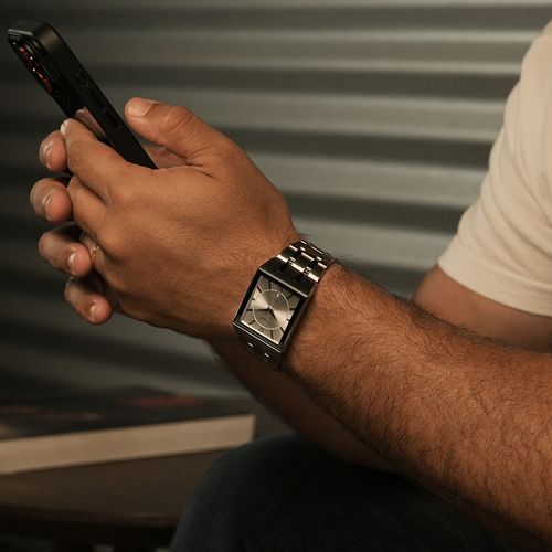 Relógio Masculino Quadrado Calendário Aço Prata