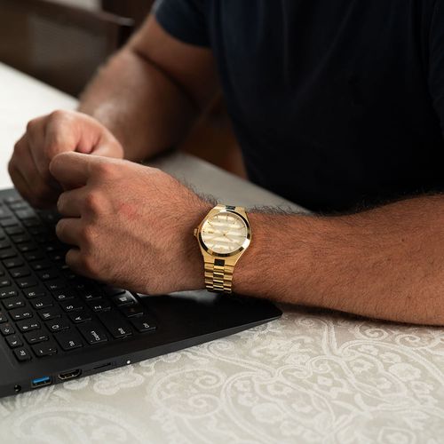 Relógio Masculino Automático Dourado Fundo Transparente